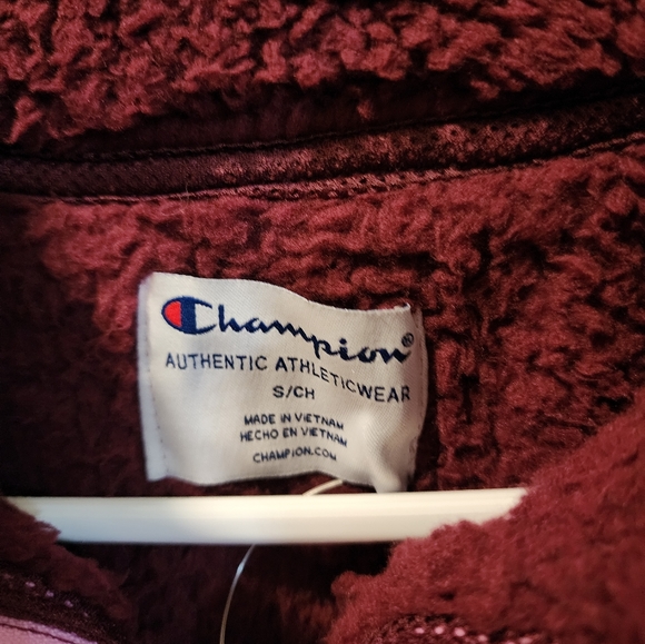 Champion Women's Cropped 1/4 Zip Sherpa (Size Small) Maroon - Picture 4 of 4